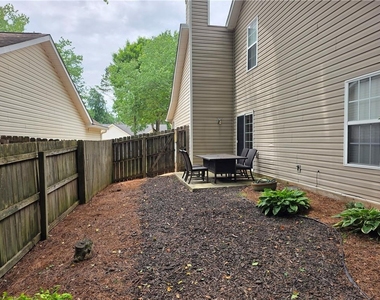 172 Stoneforest Drive - Photo Thumbnail 18