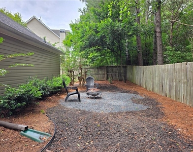 172 Stoneforest Drive - Photo Thumbnail 19