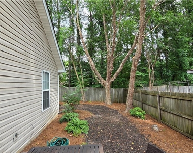 172 Stoneforest Drive - Photo Thumbnail 17