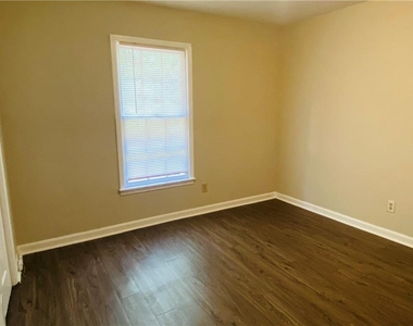 493 Stone Mountain Street - Photo Thumbnail 7