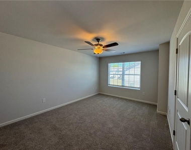 1005 N 2nd Avenue - Photo Thumbnail 17