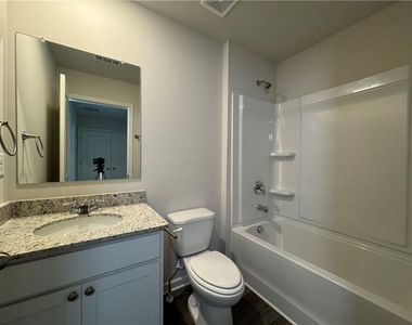 1005 N 2nd Avenue - Photo Thumbnail 20