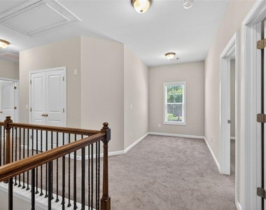 2168 Lakeview Bend Way - Photo Thumbnail 17