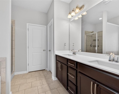 2168 Lakeview Bend Way - Photo Thumbnail 25