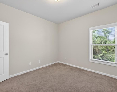 2168 Lakeview Bend Way - Photo Thumbnail 14
