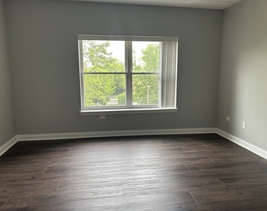 3400 N Old Arlington Heights Road - Photo Thumbnail 5