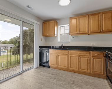 106 Gant Circle - Photo Thumbnail 3
