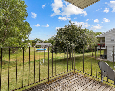 106 Gant Circle - Photo Thumbnail 13