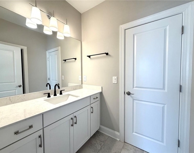 1398 Bennett Creek Ovlk - Photo Thumbnail 12