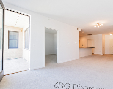 300 Anthony Avenue - Photo Thumbnail 5