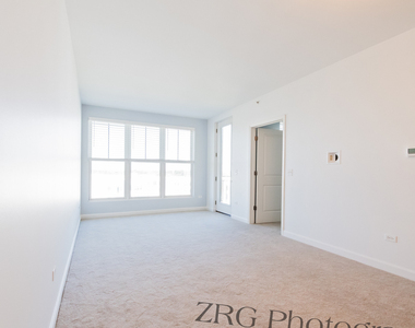 300 Anthony Avenue - Photo Thumbnail 3