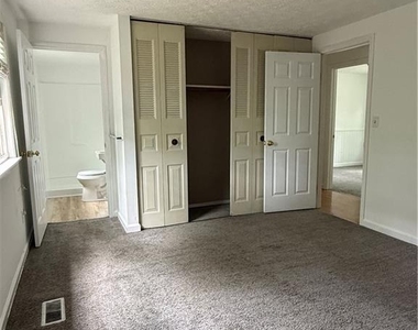 10415 Plantation Bridge Drive - Photo Thumbnail 18