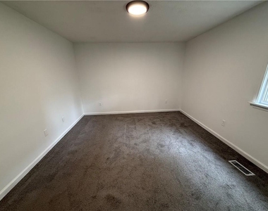 10415 Plantation Bridge Drive - Photo Thumbnail 17