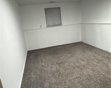 10415 Plantation Bridge Drive - Photo Thumbnail 12