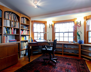 622 W Briar Place - Photo Thumbnail 16
