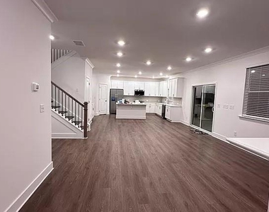 2780 Westgate Park Drive - Photo Thumbnail 2