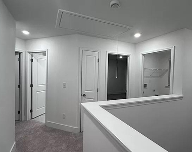 2780 Westgate Park Drive - Photo Thumbnail 10
