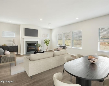 95 Sequoia Lane - Photo Thumbnail 2