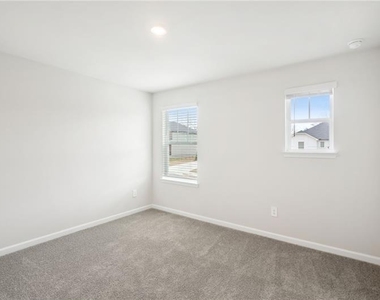 95 Sequoia Lane - Photo Thumbnail 32