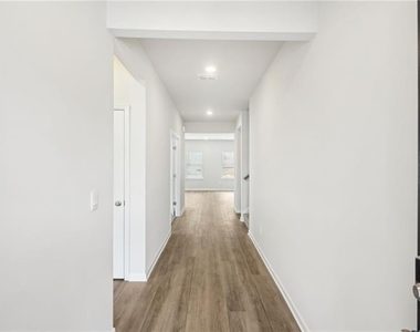 95 Sequoia Lane - Photo Thumbnail 1