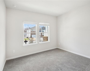 95 Sequoia Lane - Photo Thumbnail 14