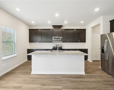 95 Sequoia Lane - Photo Thumbnail 6