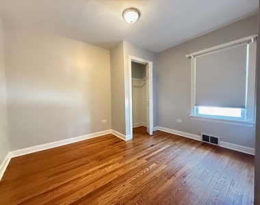 327 S Michigan Avenue - Photo Thumbnail 12