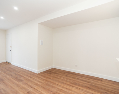 9446 Bay Colony Drive - Photo Thumbnail 9