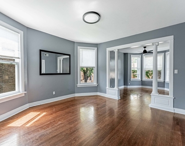 3535 W Walnut Street - Photo Thumbnail 2