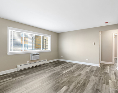 4747 N Ronald Street - Photo Thumbnail 2