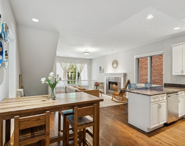 1411 N Mohawk Street - Photo Thumbnail 7