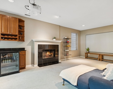 1411 N Mohawk Street - Photo Thumbnail 15