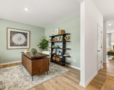 465 Madison Lakeview Drive - Photo Thumbnail 3