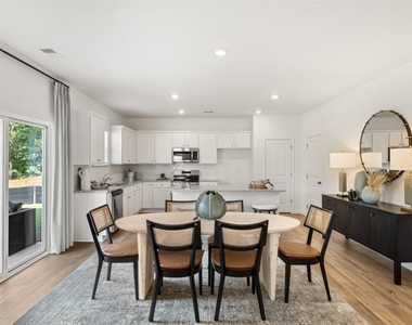 465 Madison Lakeview Drive - Photo Thumbnail 15