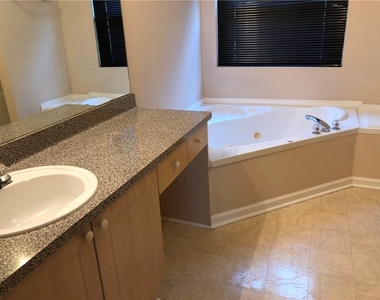 5955 Graywood Circle Se - Photo Thumbnail 24