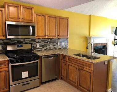 5955 Graywood Circle Se - Photo Thumbnail 10