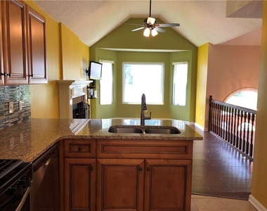 5955 Graywood Circle Se - Photo Thumbnail 12