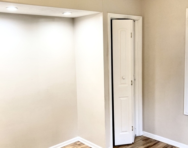 207 Village Road - Photo Thumbnail 12