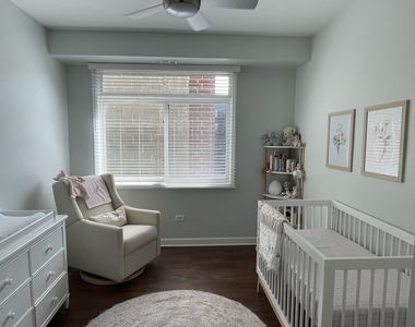 680 N Green Street - Photo Thumbnail 8