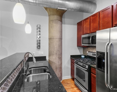 1111 W 15th Street - Photo Thumbnail 9