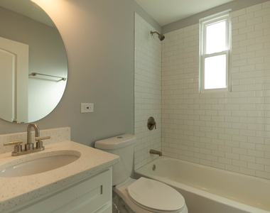 2117 W 18th Street - Photo Thumbnail 6