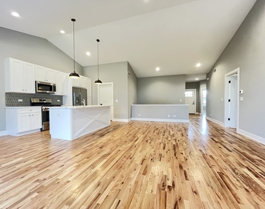 958 Partridge Circle - Photo Thumbnail 4