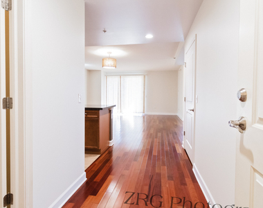300 Anthony Avenue - Photo Thumbnail 10