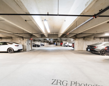 300 Anthony Avenue - Photo Thumbnail 32