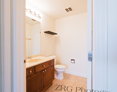 300 Anthony Avenue - Photo Thumbnail 8