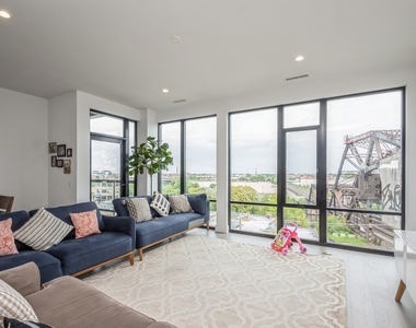1701 W Webster Avenue - Photo Thumbnail 4