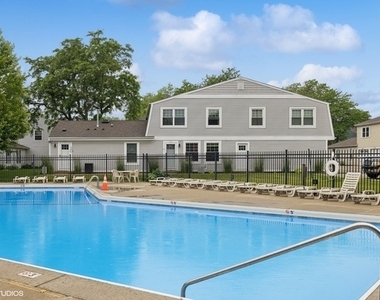 242 Harvest Court - Photo Thumbnail 15