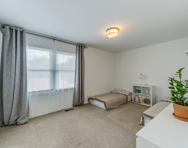 242 Harvest Court - Photo Thumbnail 11
