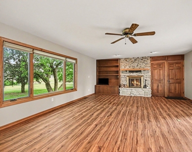 12905 Cathy Lane - Photo Thumbnail 11