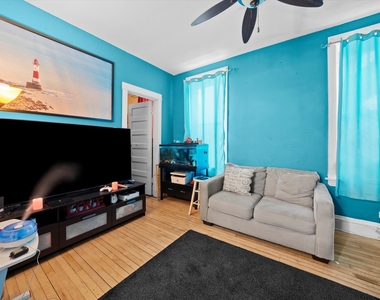 2728 N Drake Avenue - Photo Thumbnail 3